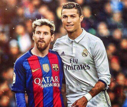 科斯塔库塔：点球毫无逻辑，这么吹一个半场能吹17、18个点球（科斯塔库塔：点球判罚毫无章法，按这尺度半场能吹出十七八个点球）