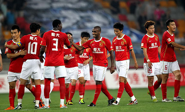 经纪人称葡体给了哲凯额外假期，球报：葡体多次要求其归队未果（经纪人称葡体批准哲凯延长假期，《球报》称多次要求其归队未果）