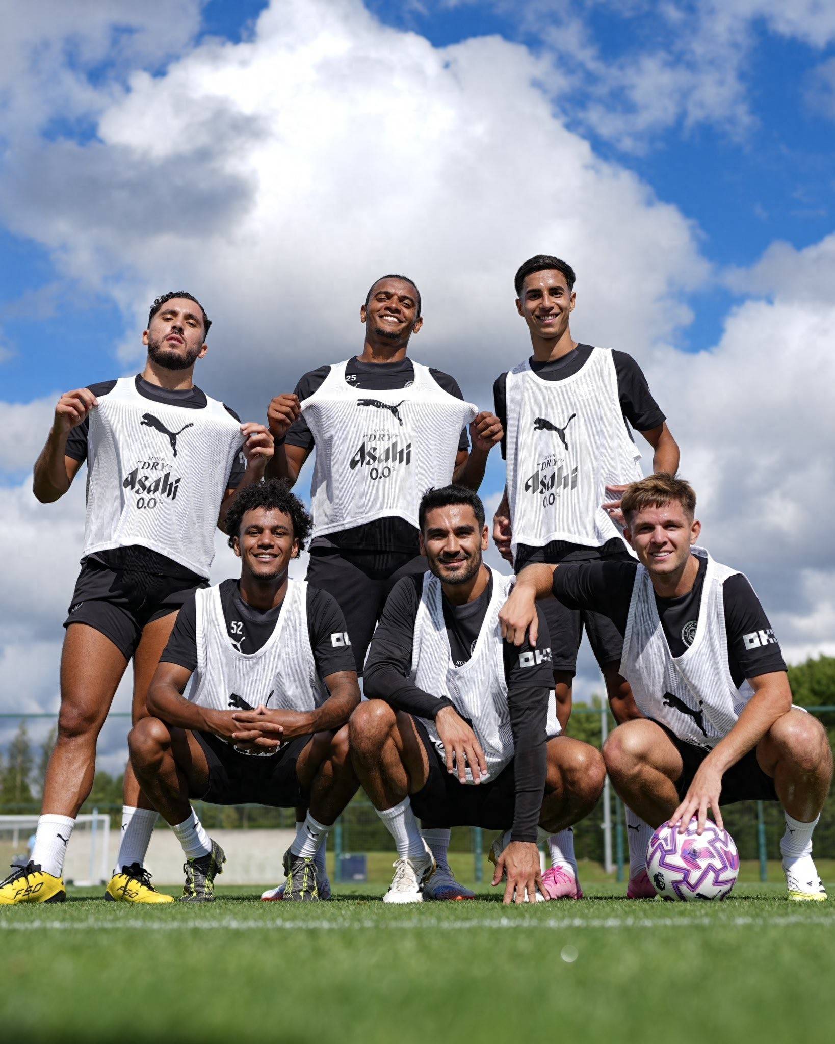 阿德耶米妻子发帖指责科瓦奇：拜托啊兄弟，怎么能把他换下去（阿德耶米妻子发声质疑科瓦奇：拜托兄弟，为何把他换下？）