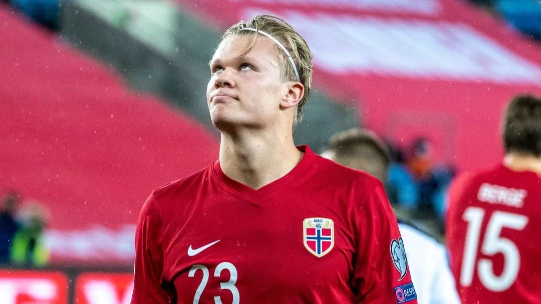 记者：萨拉赫确定不会随队出战国米，预计周六对阵布莱顿复出（记者：萨拉赫无缘随队战国米，预计周六对布莱顿复出）