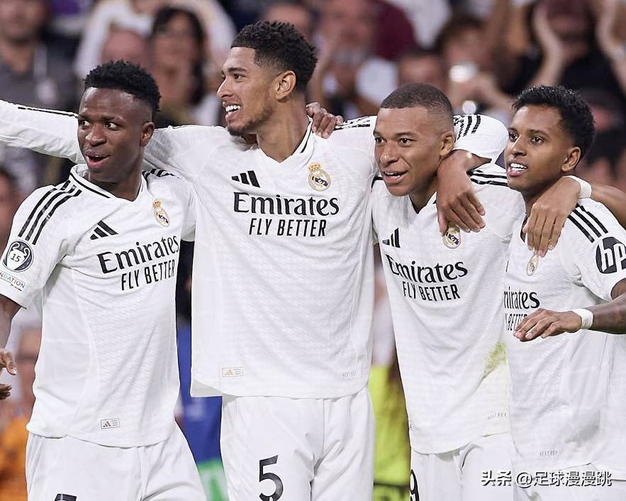 他是申花最被低估的球员，为俱乐部宁愿枯坐板凳，今年只出场一次（申花的隐形功臣，甘为球队坐冷板凳，本赛季仅登场一次）