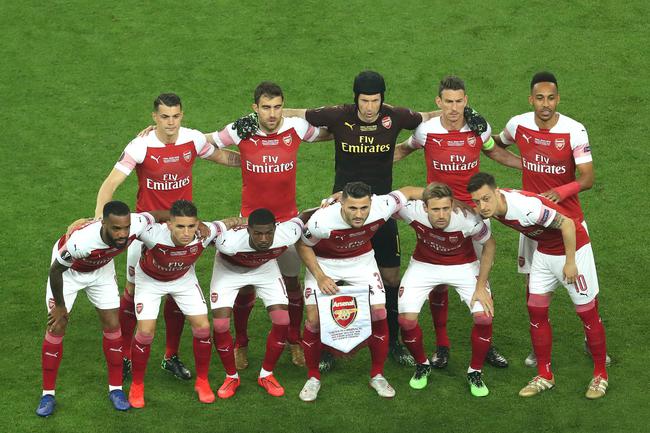 给字母都不换！场均13分成马刺非卖品，小哈登未来或挤走福克斯（马刺场均13分小将成非卖品，哪怕用字母哥交换也不动，小哈登未来或顶走福克斯）