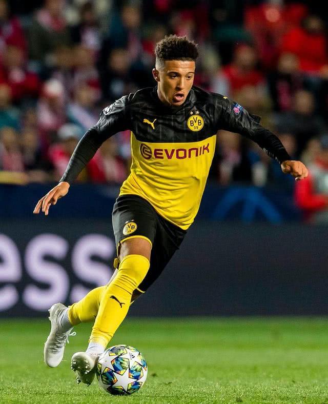 出战4场完成3场零封+两度扑点，迈尼昂当选米兰11月最佳球员（4战3零封两扑点，迈尼昂荣膺米兰11月最佳）