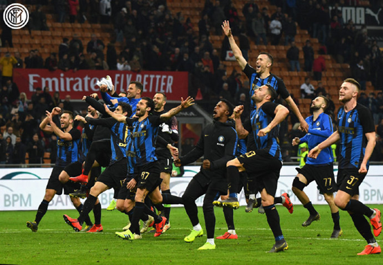 瑞士大名单：阿坎吉领衔，扎卡、科贝尔、恩多耶、R罗在列（瑞士公布大名单：阿坎吉压阵，扎卡、科贝尔、恩多耶、R罗入选）